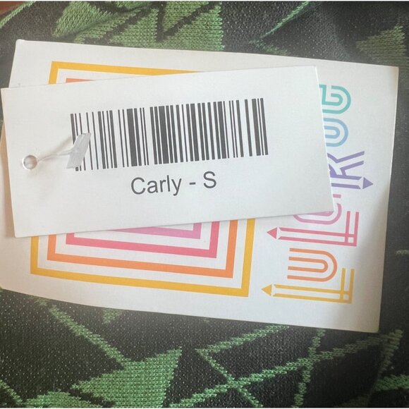 Lularoe Carly Geometric Print Green & Black Short Sleeve Dress Small - Picture 12 of 14